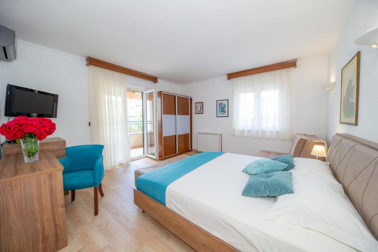 Guest House Medin Petrovac Exteriör bild