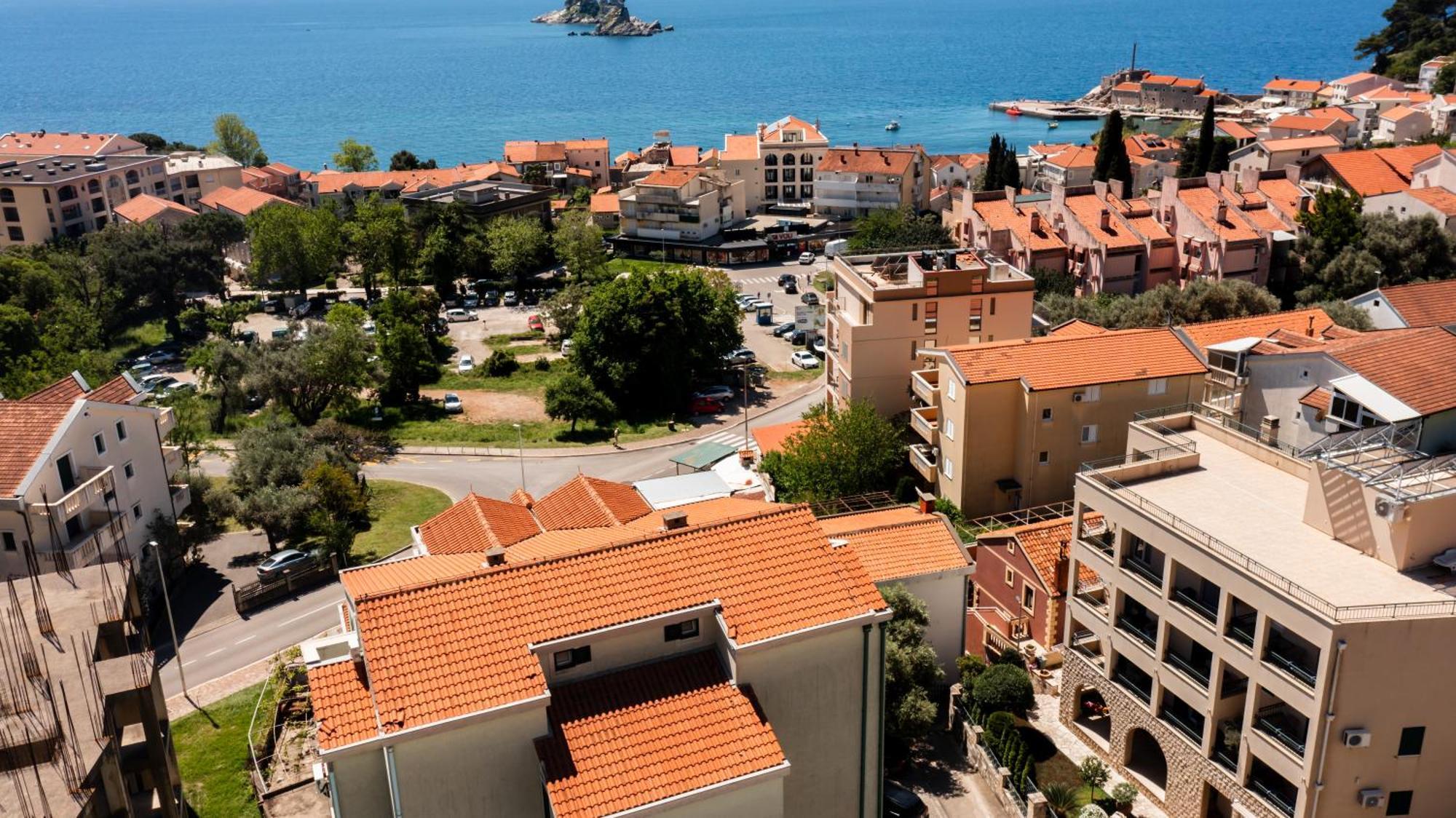 Guest House Medin Petrovac Exteriör bild