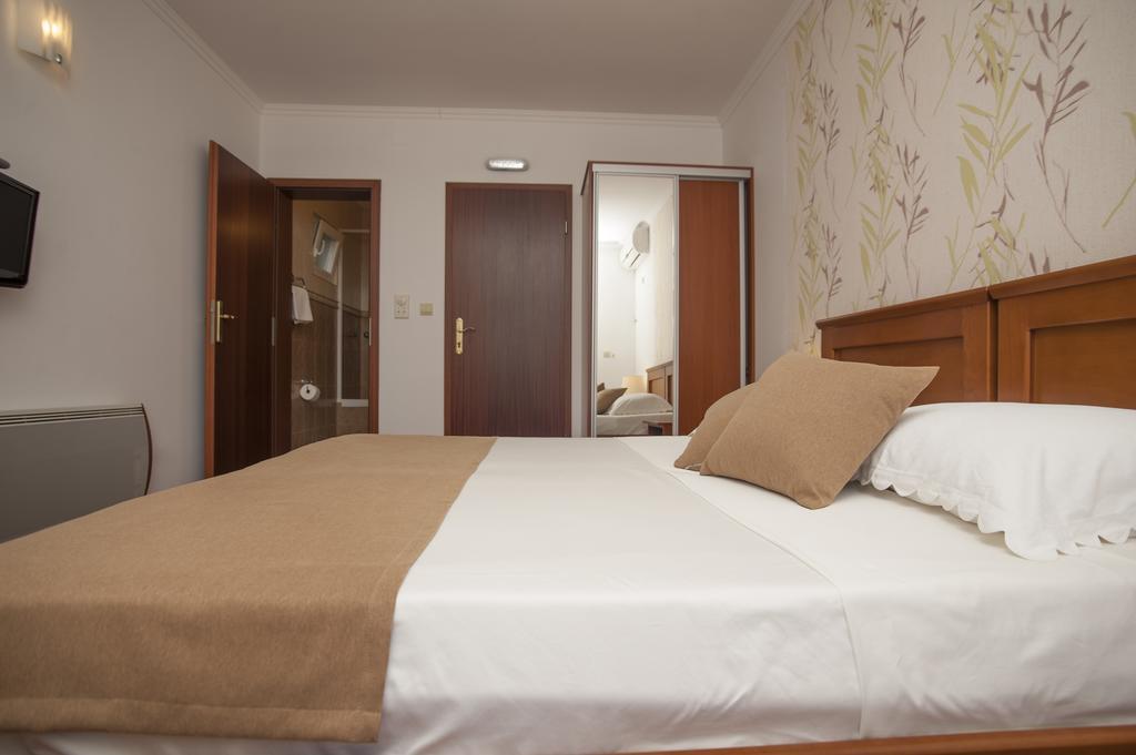 Guest House Medin Petrovac Exteriör bild